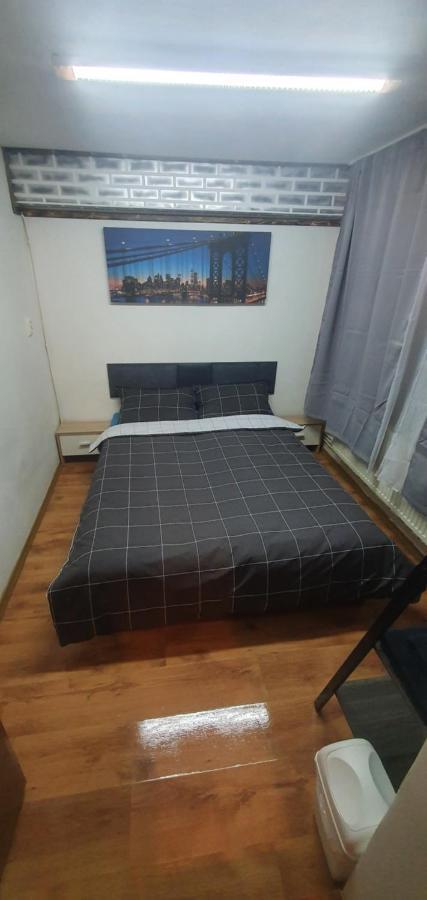 Apartament Five Studio Kluż-Napoka Zewnętrze zdjęcie